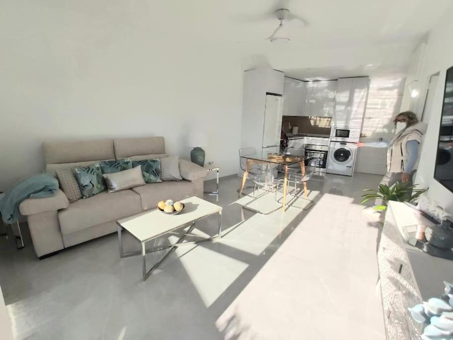 Lux. Frontbeach-Terrace. 5 Pools.Tv. 2 A.C.Netflix Benalmádena Zewnętrze zdjęcie