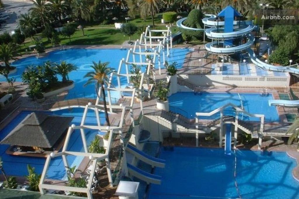 Lux. Frontbeach-Terrace. 5 Pools.Tv. 2 A.C.Netflix Benalmádena Zewnętrze zdjęcie